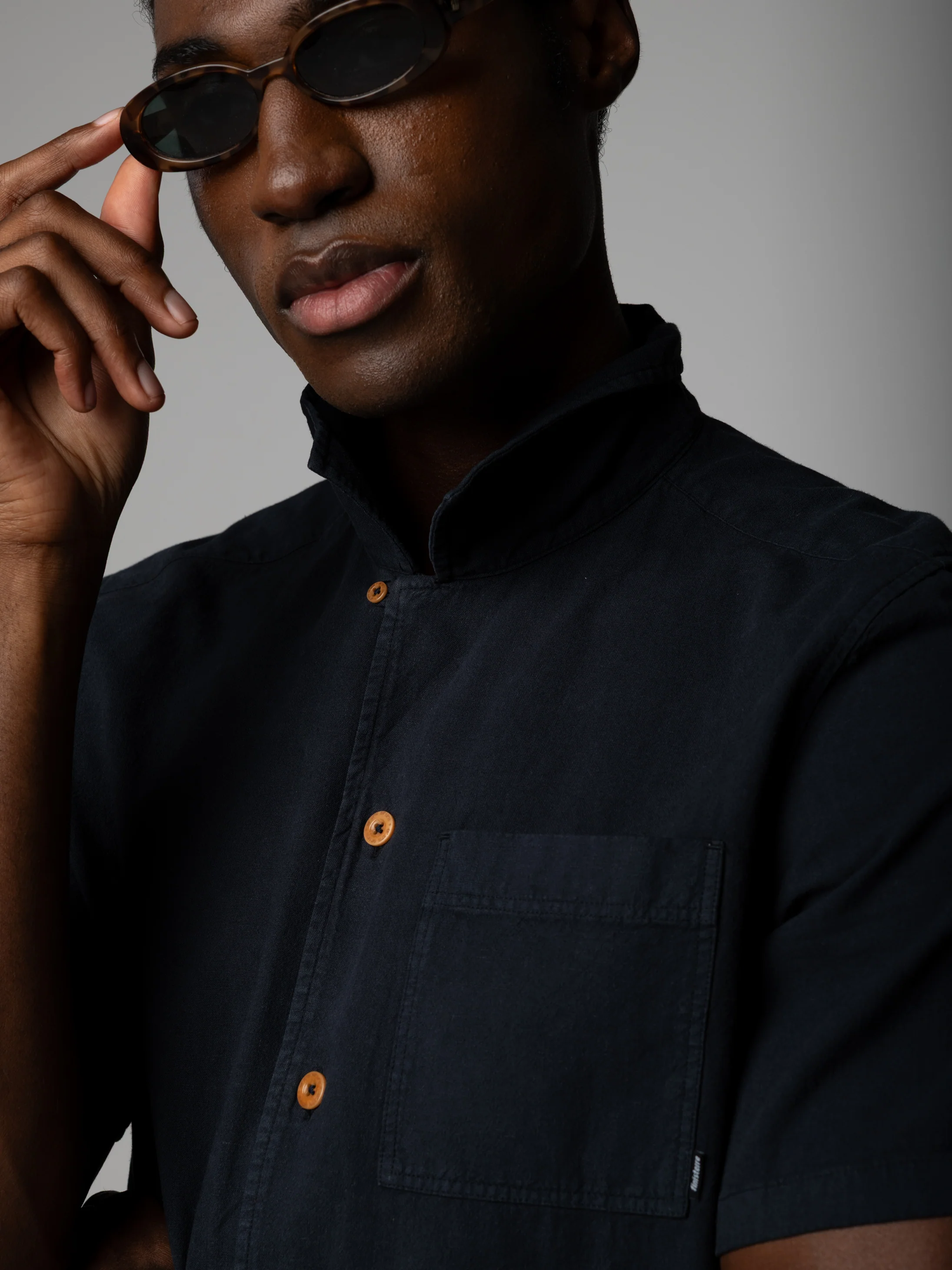 Men's Hendra Short Sleeve Shirt - Image 7
