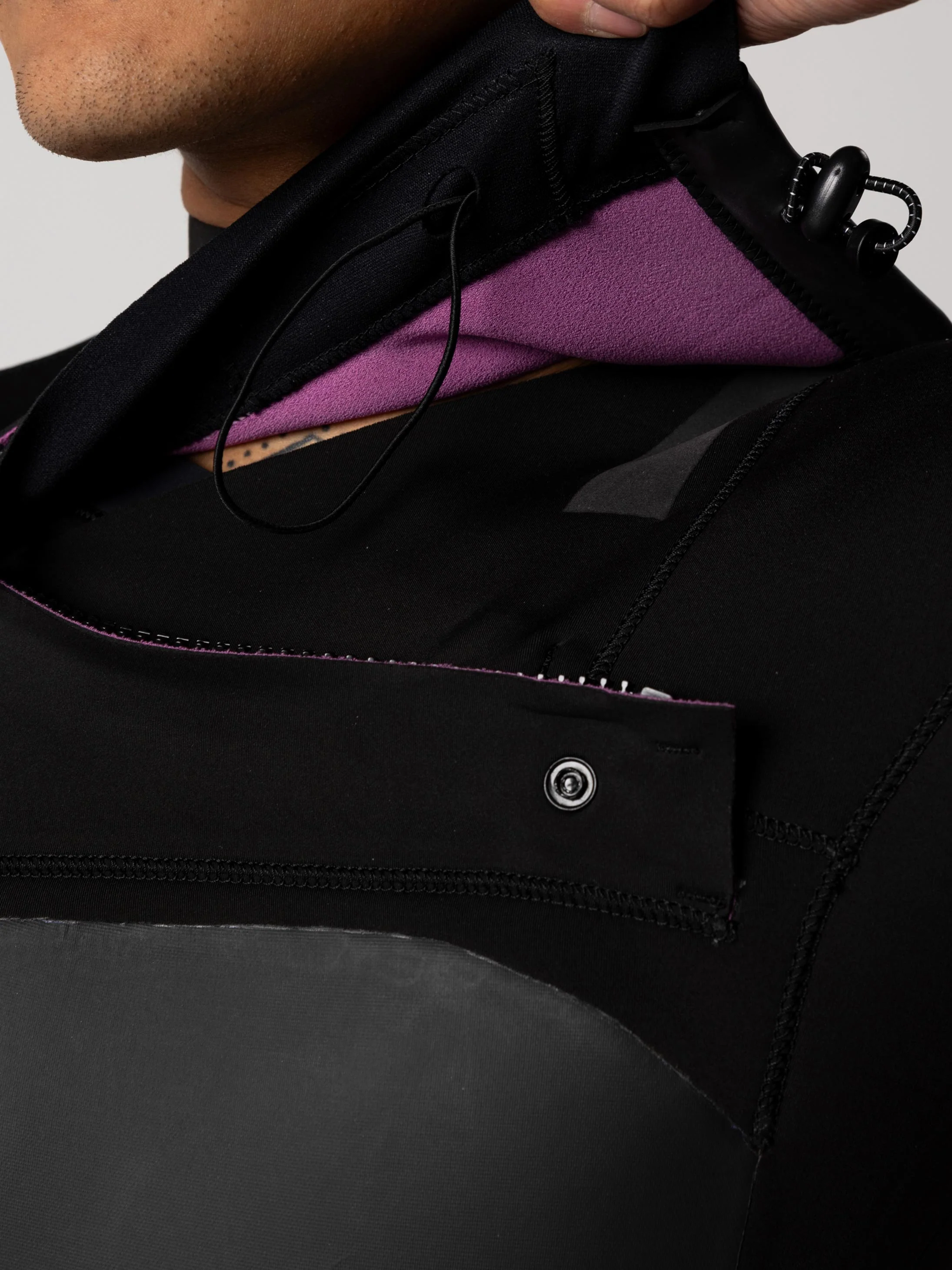 Men's Finisterre + Snow Peak 3.5/2.5mm Yulex® Chest Zip Wetsuit - Image 3