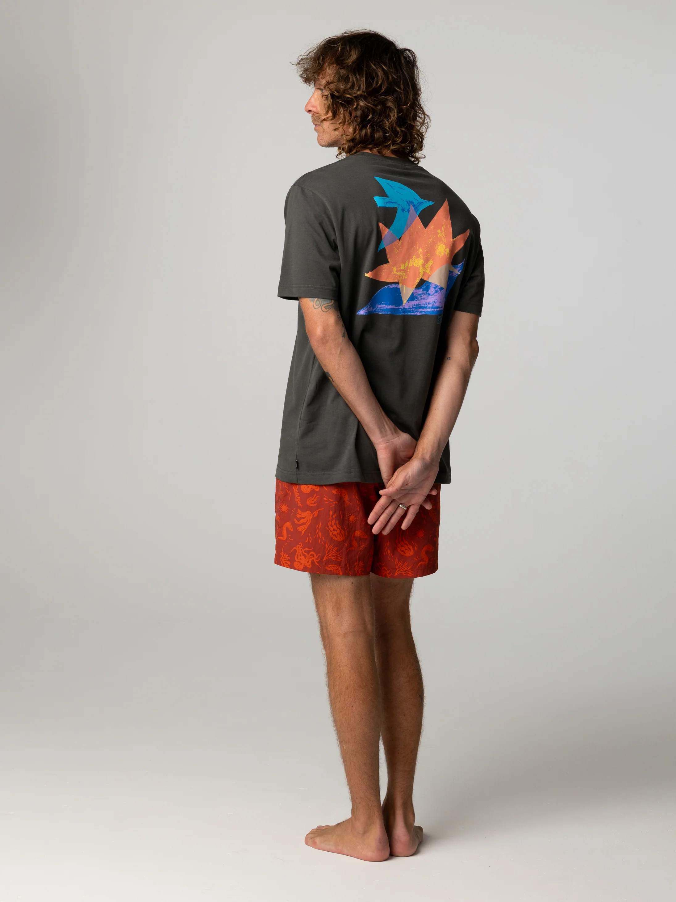 Men's Sunrays T-Shirt - Image 5