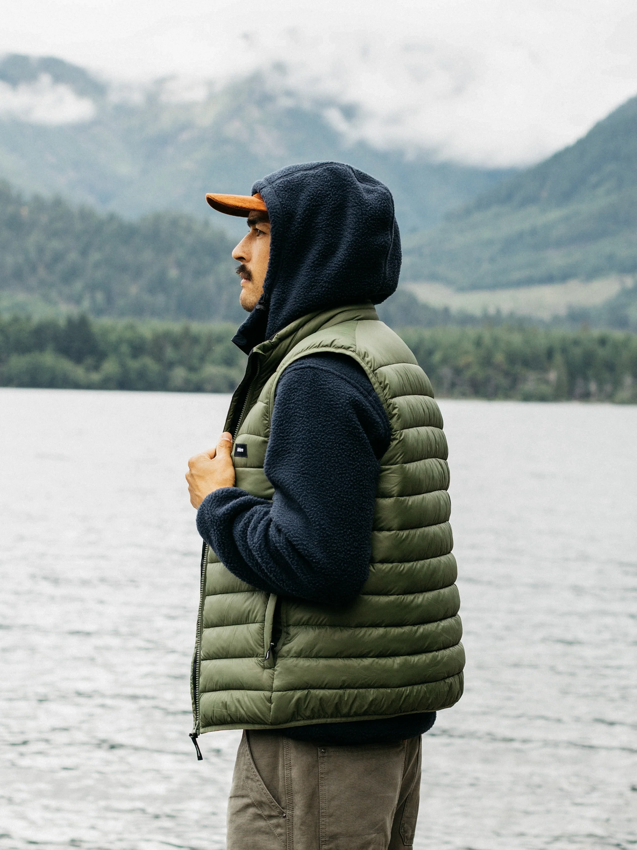Men's Nimbus Insulated Gilet - Image 3
