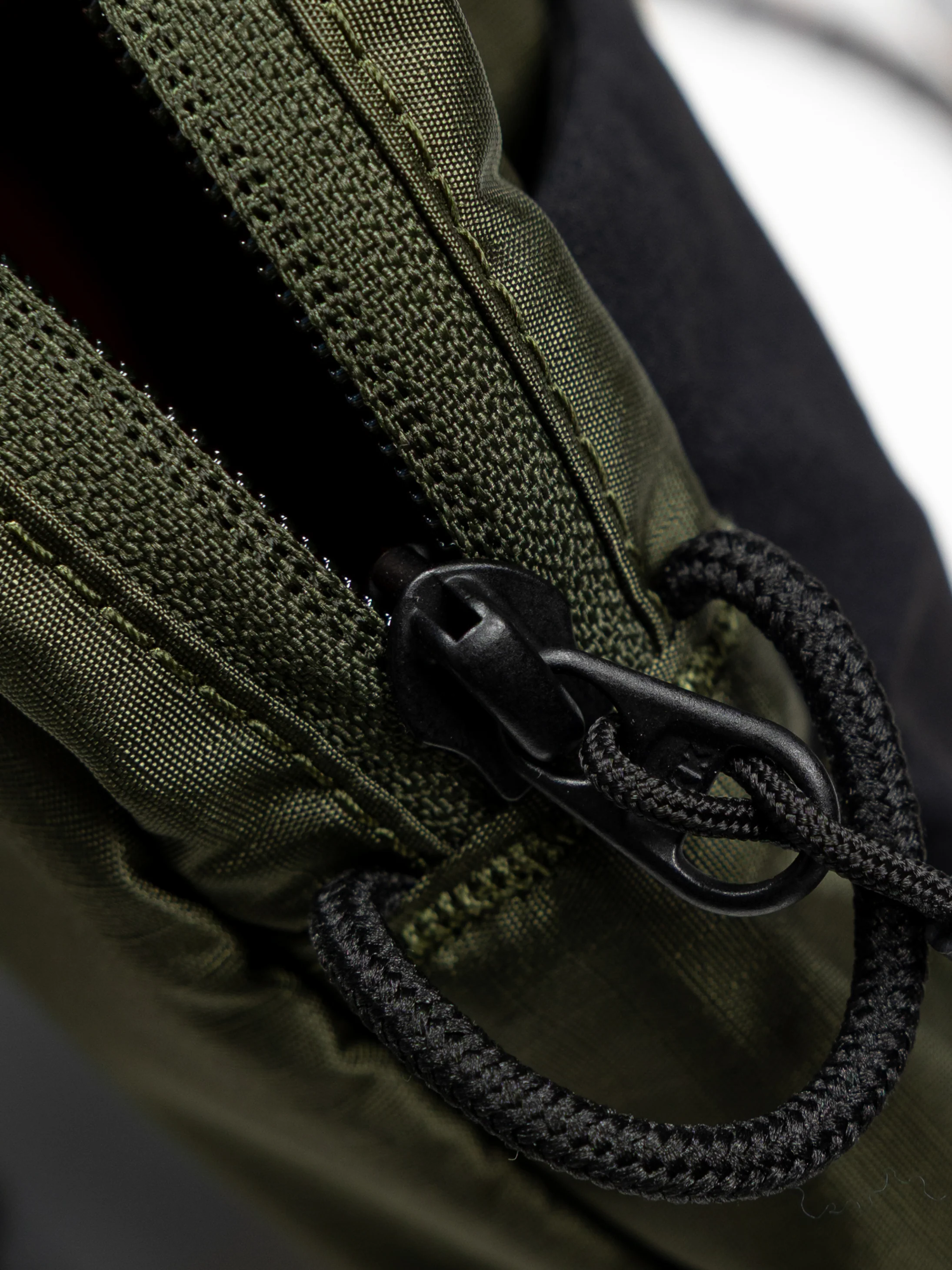 Mako Crossbody Bag - Image 7