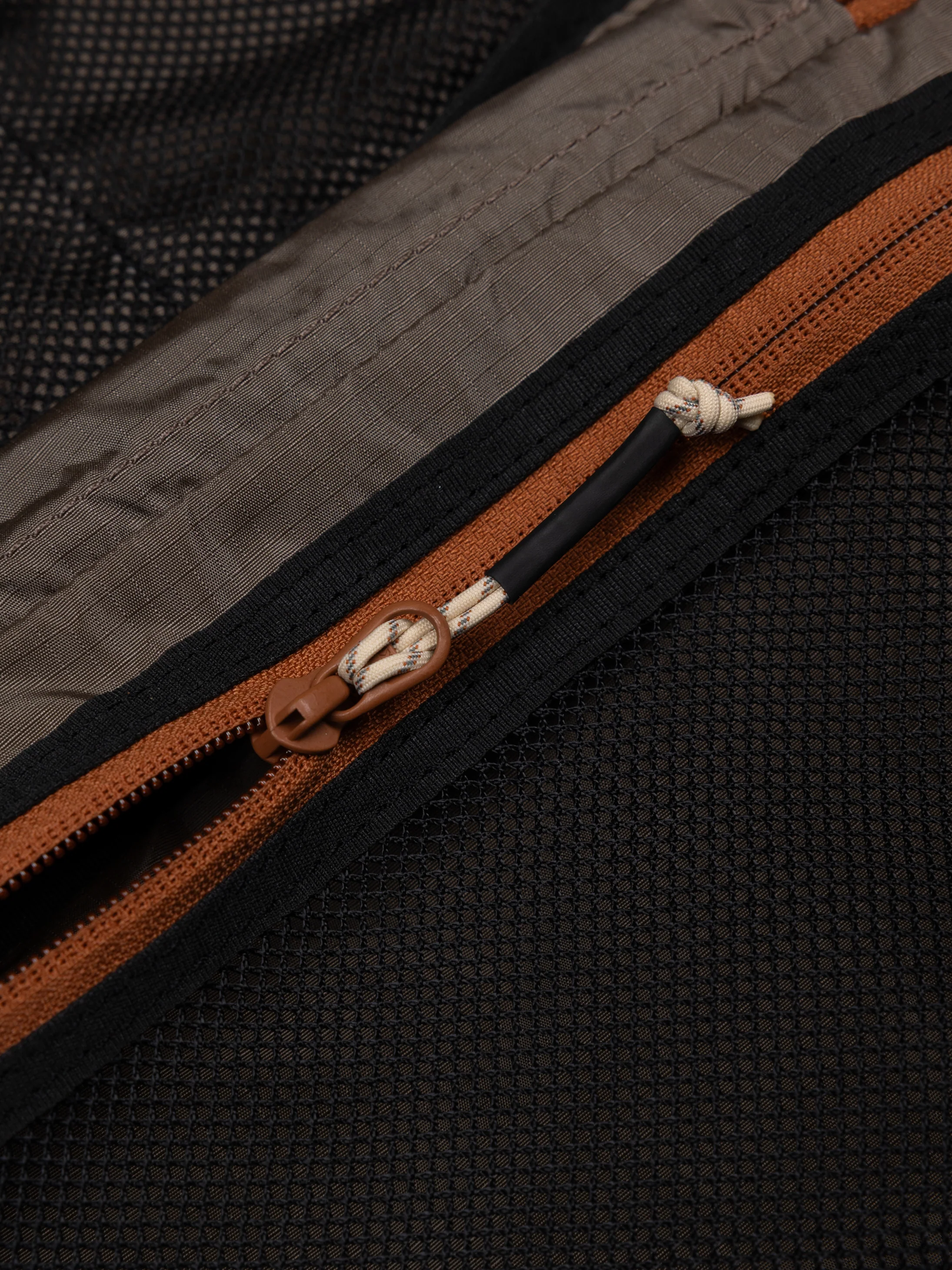 Mako Toiletries Bag - Image 6