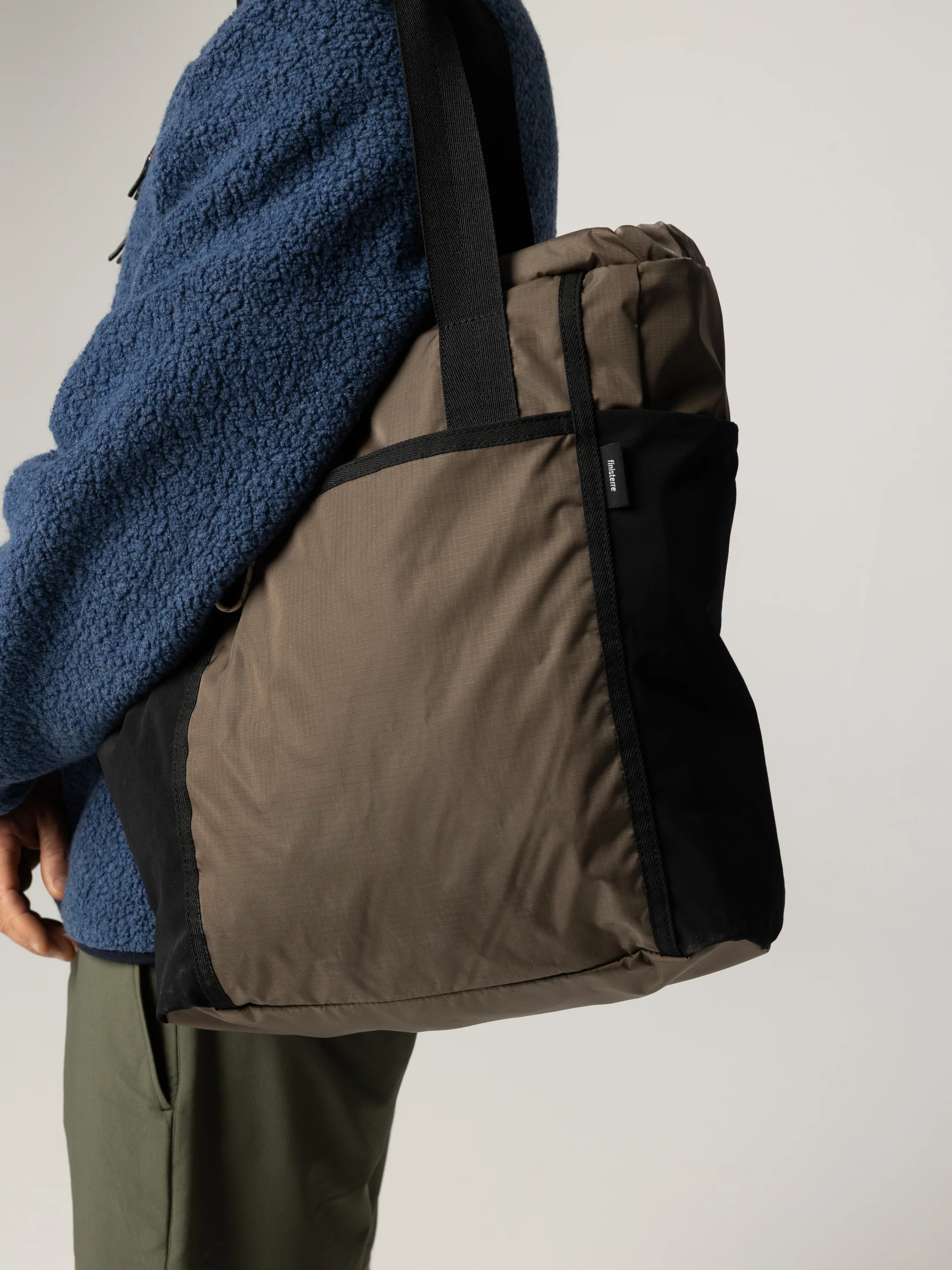 Mako Totepack Bag - Image 3