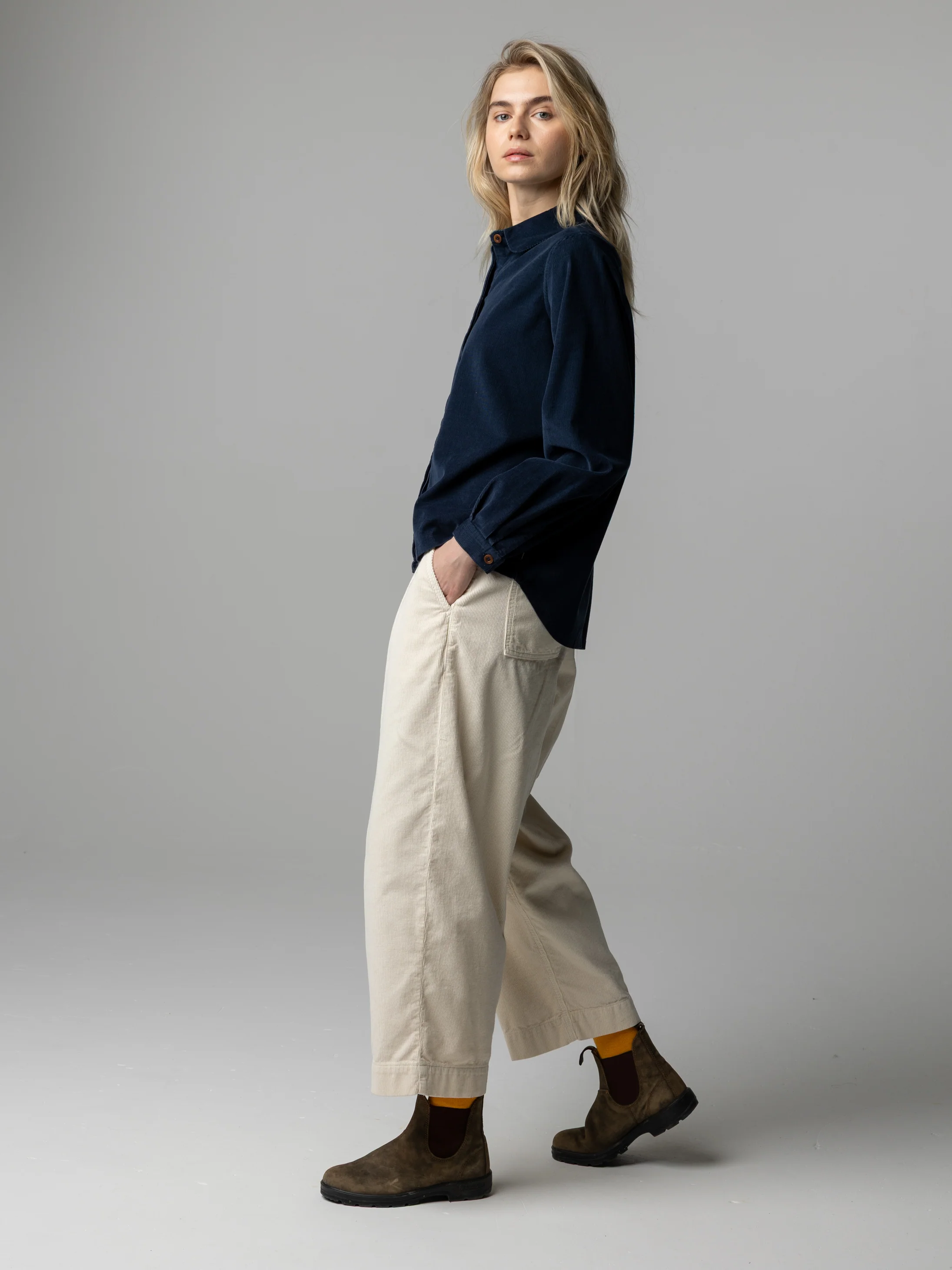 Women's Newlyn Lightweight Cord Shirt - Image 5