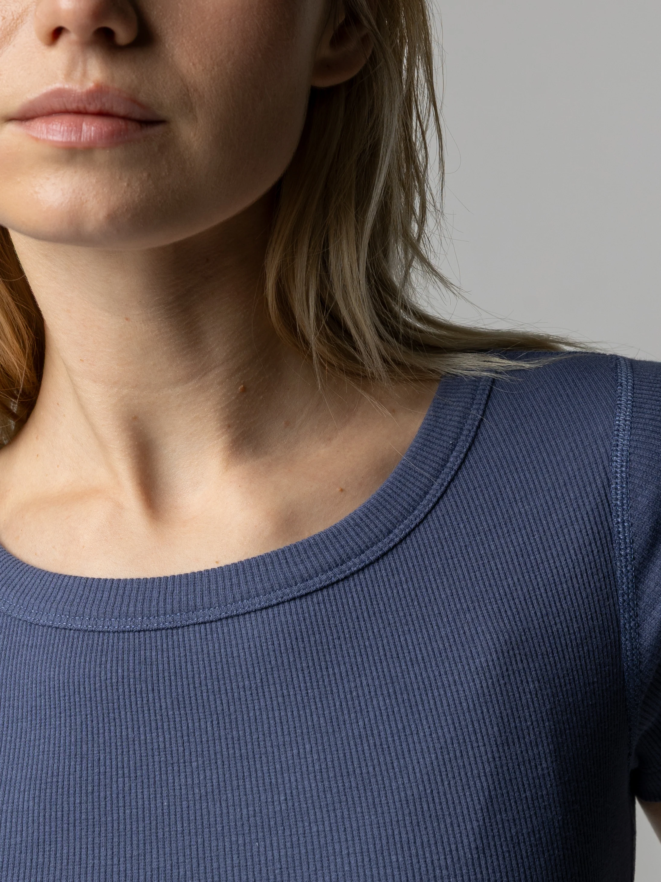 Women's Powes Ribbed T-Shirt - Image 5